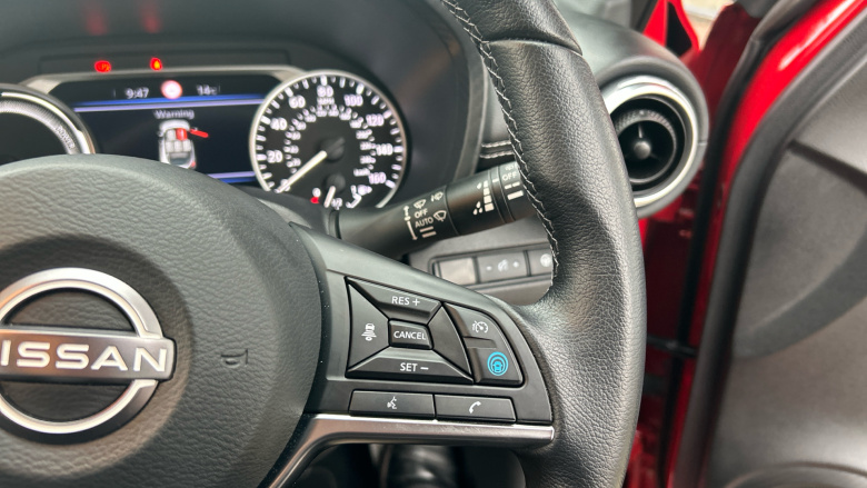 Nissan Juke 1.6 Hybrid Tekna 5dr Auto Hybrid Hatchback